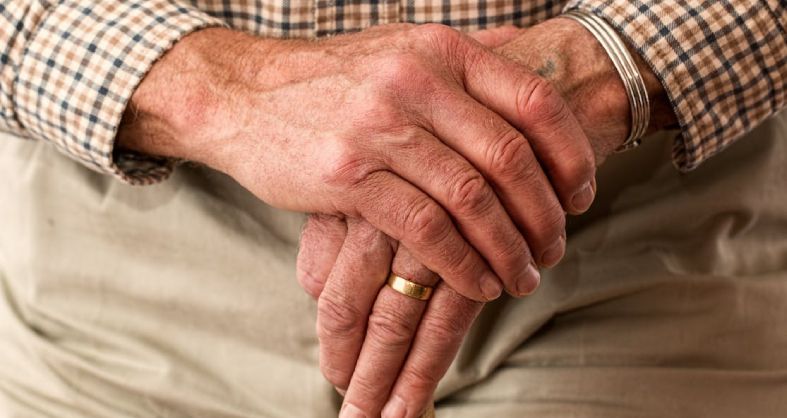 Zorunlu Emeklilik ve Yaş Haddiyle Emeklilik Nedir?